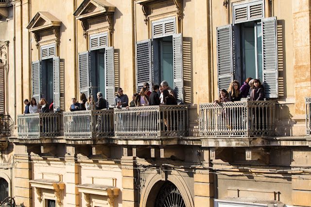Festa di Sant'Agata, il Comune di Catania raccomanda: “Non sovraccaricate i balconi”