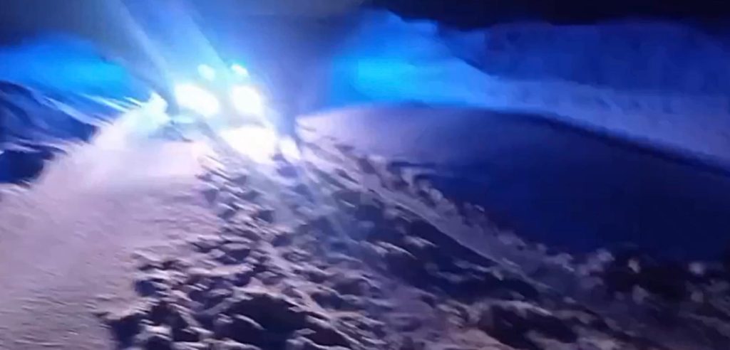 Etna, bufera di neve blocca cinque automobilisti sulla SP 92: soccorsi in nottata dalla Guardia di Finanza (VIDEO)
