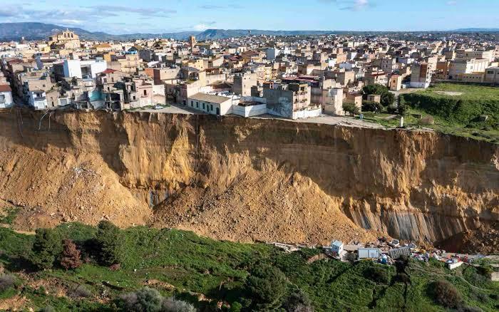 Maltempo, dal Cdm un miliardo e 100 milioni per le regioni colpite dal ciclone. Per Niscemi 150 milioni