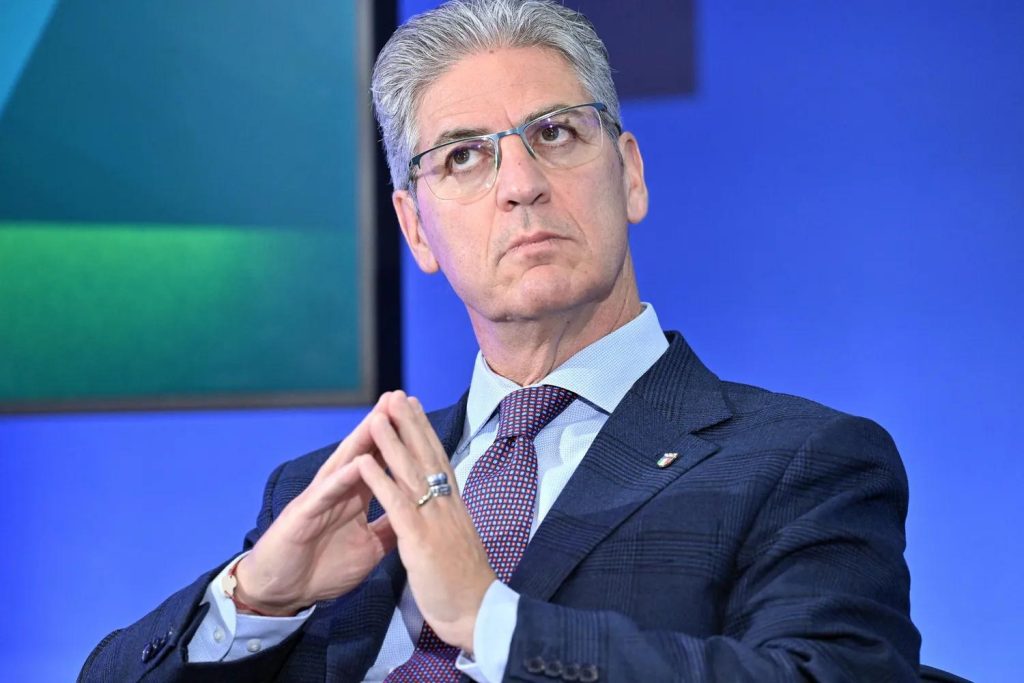 RaiSport, Petrecca lascia (dopo l'ultima cena) e la redazione smette di fare sciopero