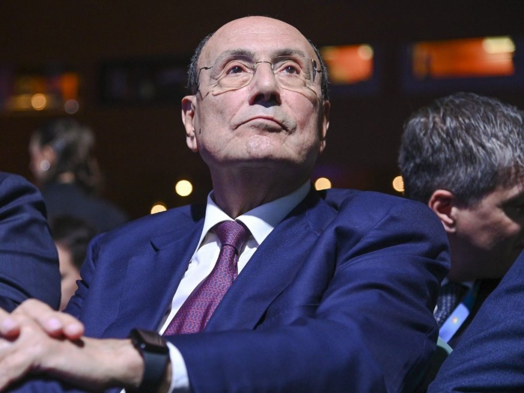 Schifani: «Nuovi assessori entro un mese». Il governatore fissa il termine per la sostituzione di Albano e Messina
