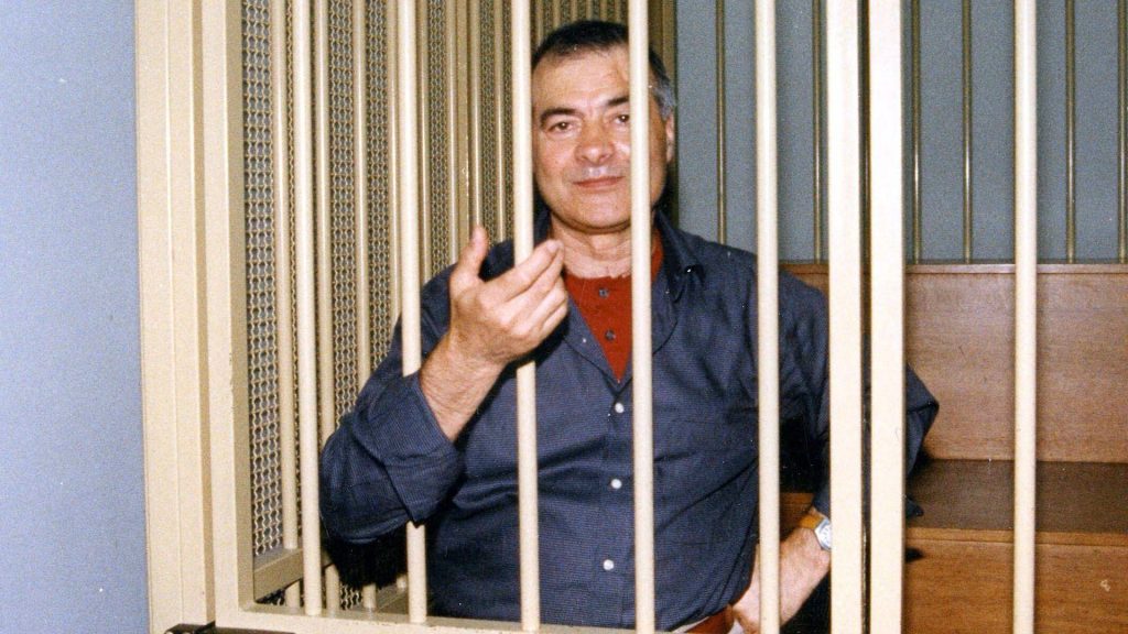 Morte Nitto Santapaola, eseguita l'autopsia a Milano: le ceneri del boss saranno trasferite a Catania