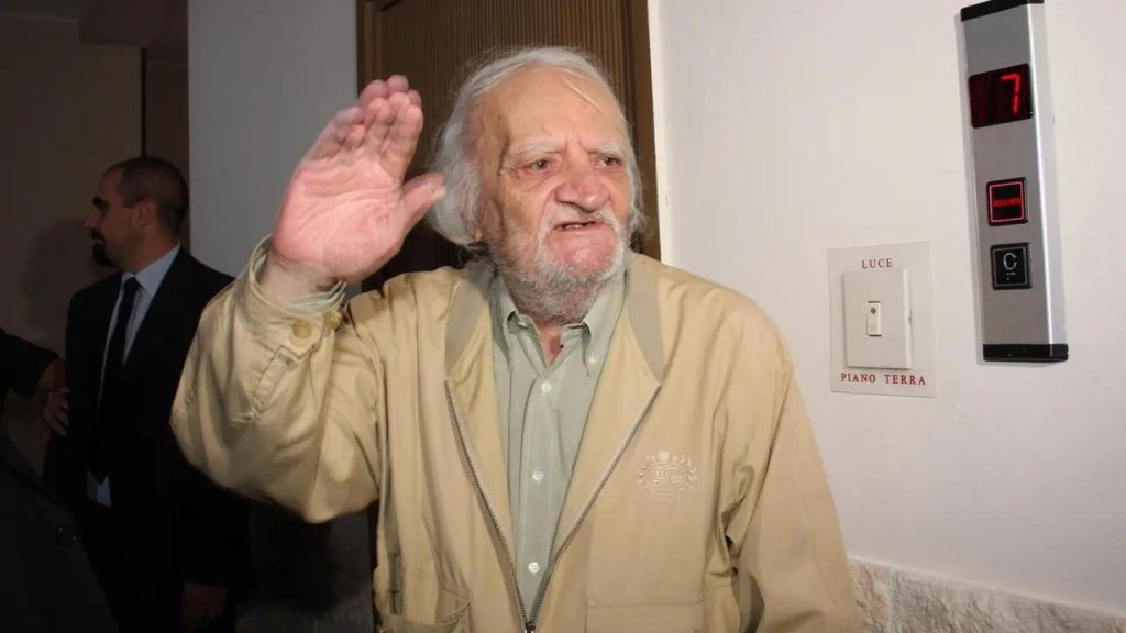 È morto a 94 anni Bruno Contrada: dal vertice del Sisde alla condanna per mafia