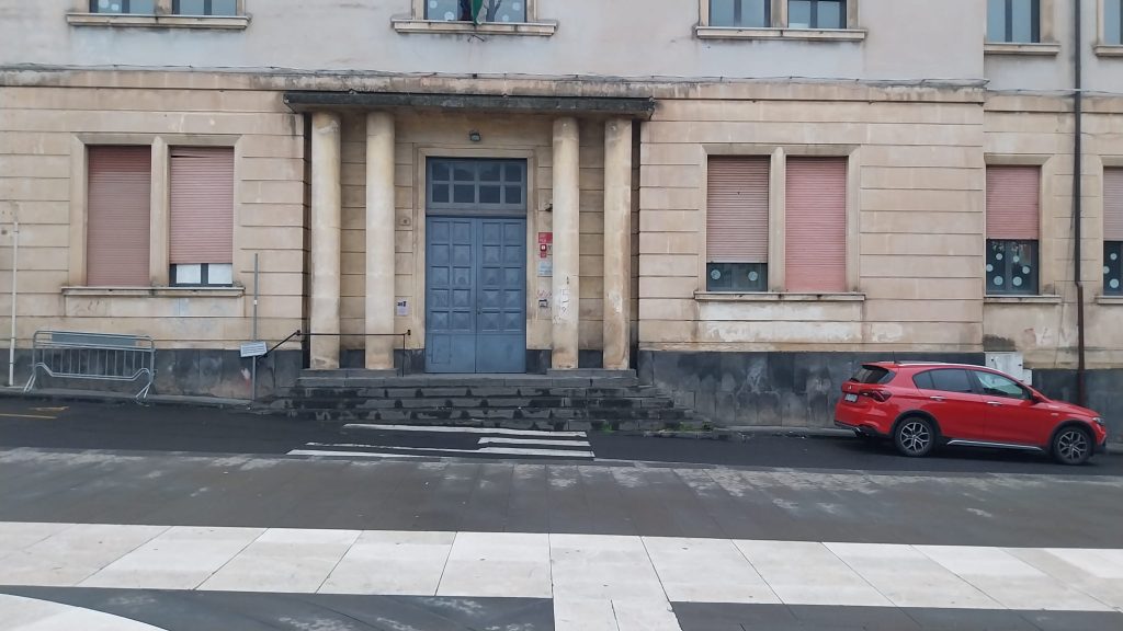 Belpasso, dopo il terremoto chiusura precauzionale per aule scolastiche e chiesa Cristo Re.