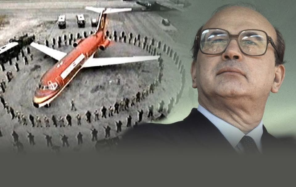 Sigonella, il "no" di Crosetto agli Usa e il precedente dell'85: quando Craxi fermò Reagan e i jet americani