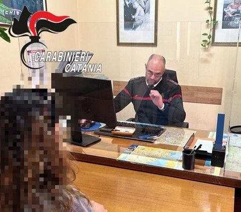 Violenza domestica a Motta S. Anastasia: donna strangolata e minacciata di morte. Arrestato 47enne