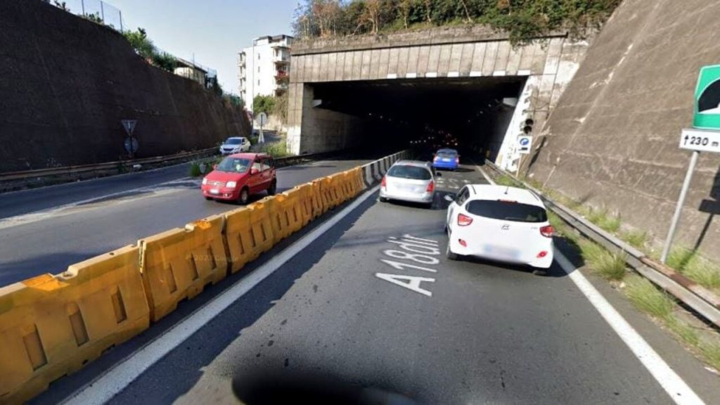 Catania, motociclista di 50 anni muore schiantandosi contro il guardrail su viale Mediterraneo