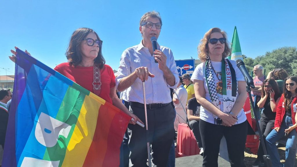 "Sicilia terra di pace": manifestazione a Sigonella contro l'uso della base per la guerra in Iran