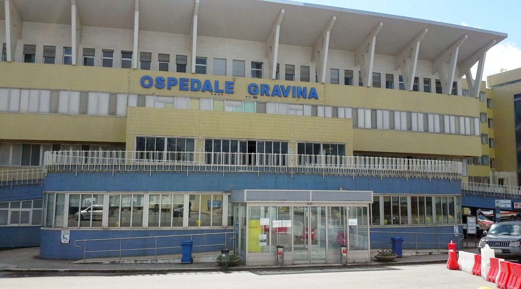 Caltagirone, medico senza iscrizione all’Ordine esercitava in ospedale: indagato dalla Procura
