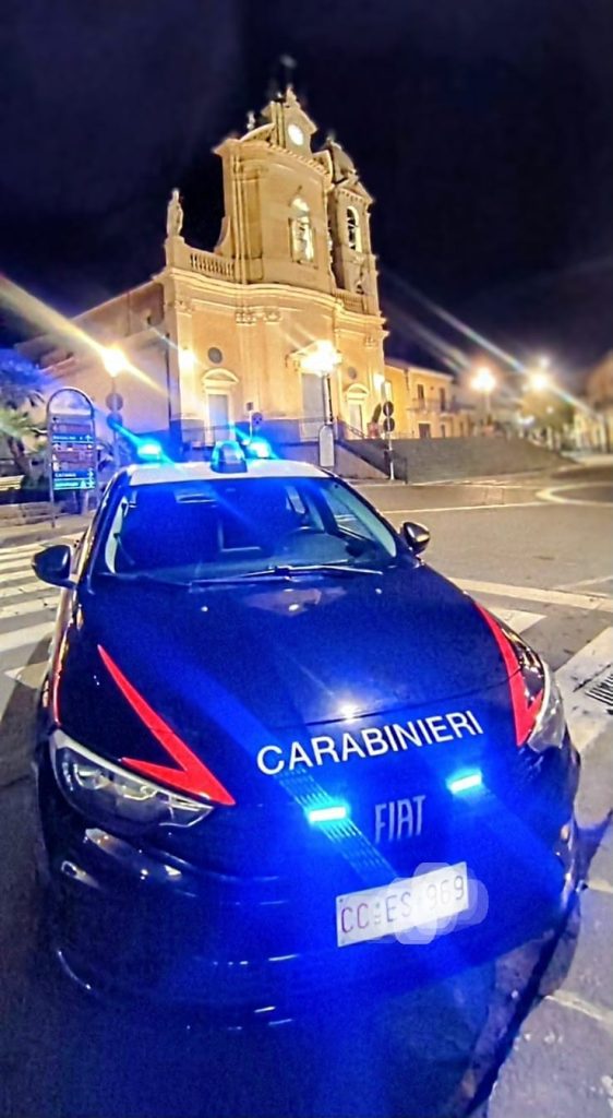 Belpasso, bruciava rifiuti tossici nel villaggio delle Ginestre: 50enne denunciato