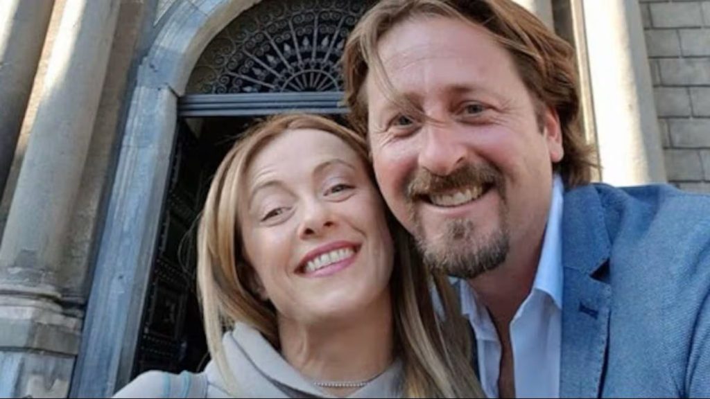Manlio Messina rompe il silenzio: «Vi spiegherò perché ho lasciato Fratelli d’Italia». Conferenza stampa alla Camera