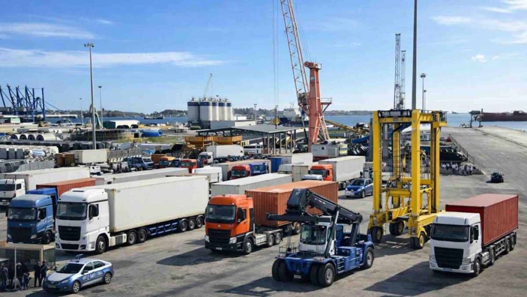 Arancia Rossa Igp: «Lo sciopero degli autotrasportori può farci perdere il mercato nazionale»