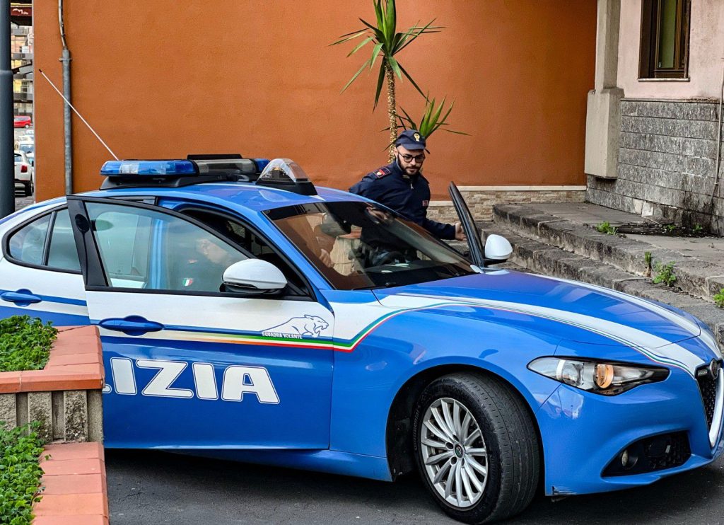 Adrano, viola la sorveglianza speciale per vedere la compagna: 26enne pregiudicato arrestato