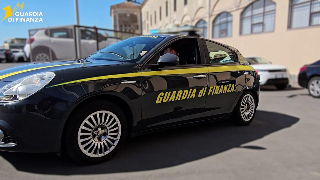 Catania, svuotavano le società e tenevano le merci: 4 misure cautelari, 6 aziende sequestrate
