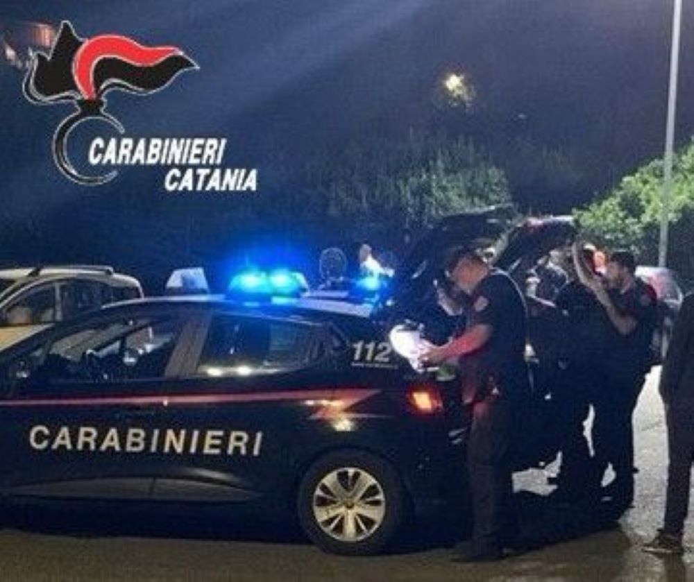 Audi rubata scoperta a Paternò: 4 persone a bordo, denunciato il conducente 43enne