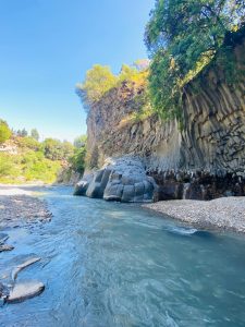 Gole Alcantara, il gruppo Russo Morosoli rileva il parco botanico e geologico: nuova sfida nel turismo siciliano