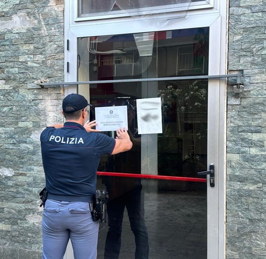 Catania, anabolizzanti nascosti nel frigo di una palestra: titolare denunciato e struttura sequestrata