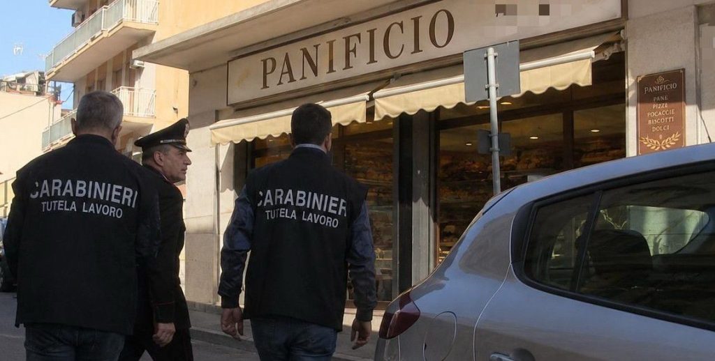 Paternò, sanzioni e attività sospesa per panificio nel centro: lavoro nero e mancata sorveglianza sanitaria