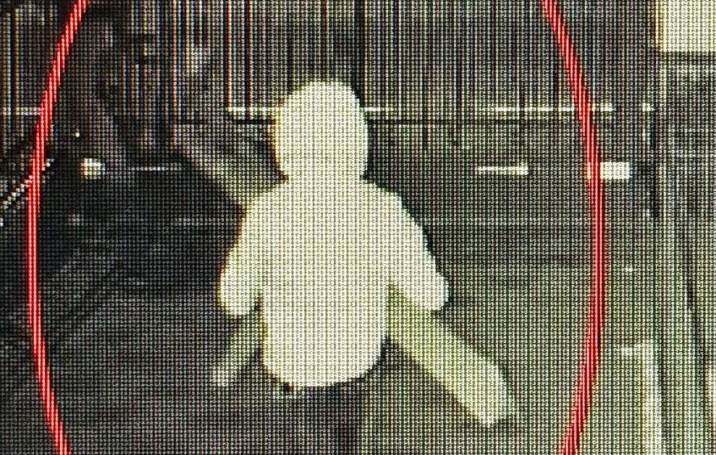 Catania, dal tetto alla fonderia senza lasciare traccia: denunciati due professionisti del rame