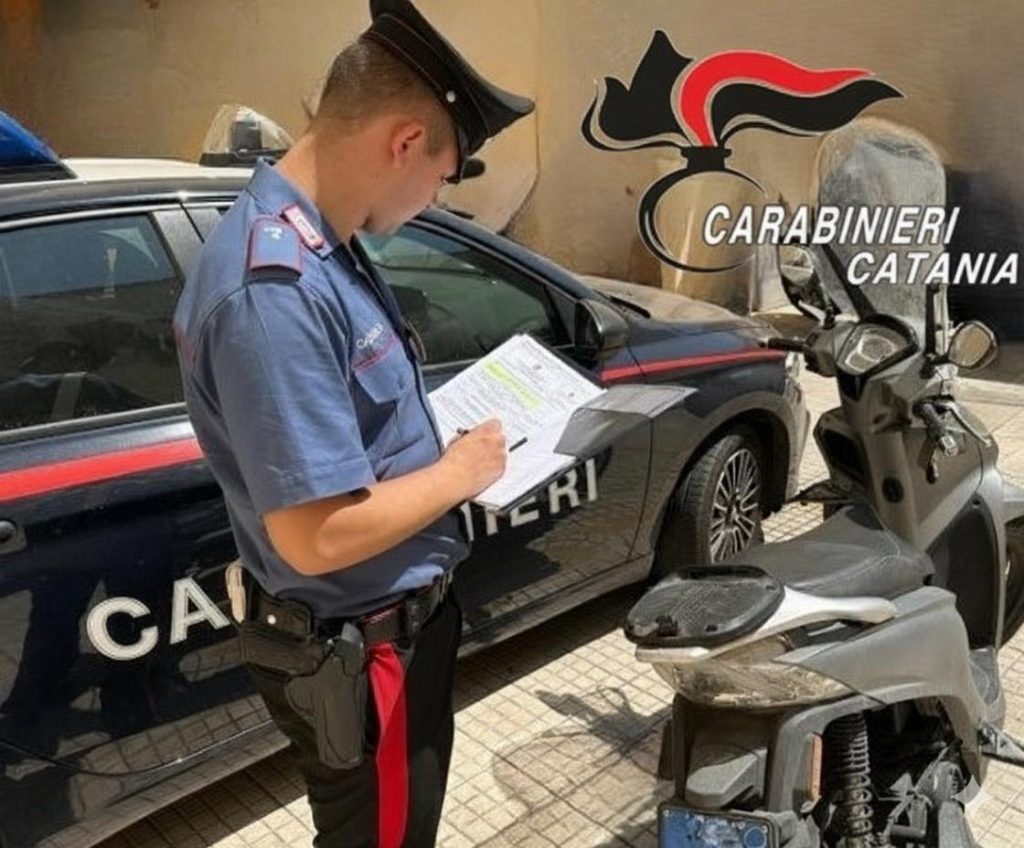 Camporotondo Etneo, 35enne tentava di rubare infissi in alluminio: arrestato