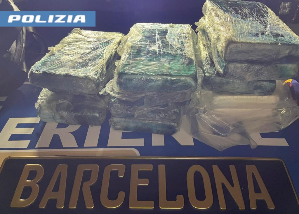Da Barcellona a Catania con 13 kg di cocaina: tre lentinesi arrestati dalla Polizia (VIDEO)