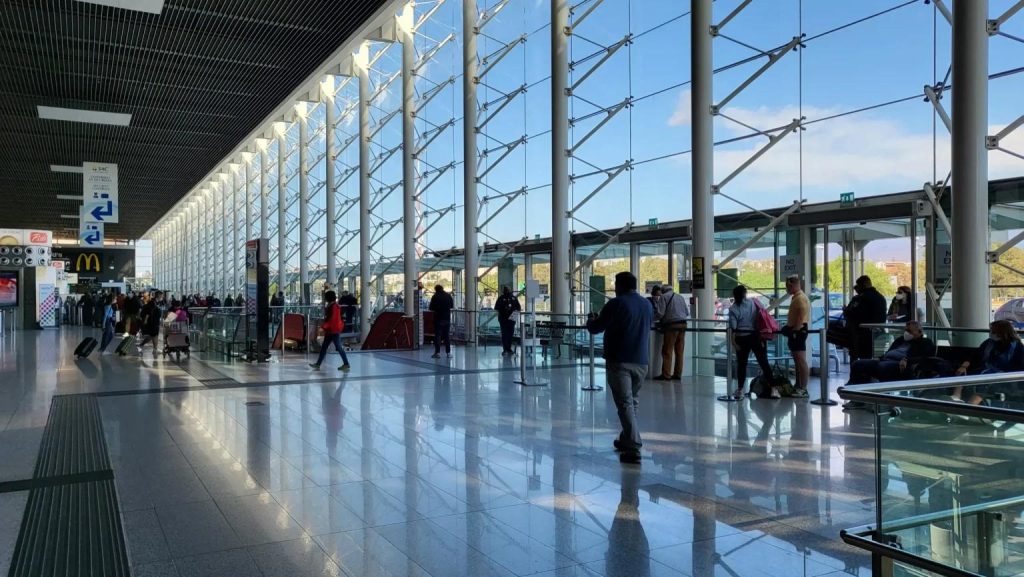 Privatizzazione aeroporto Catania: tra i big italiani e internazionali in corsa ci sono Corporacion America, Save, F2i e Mundys