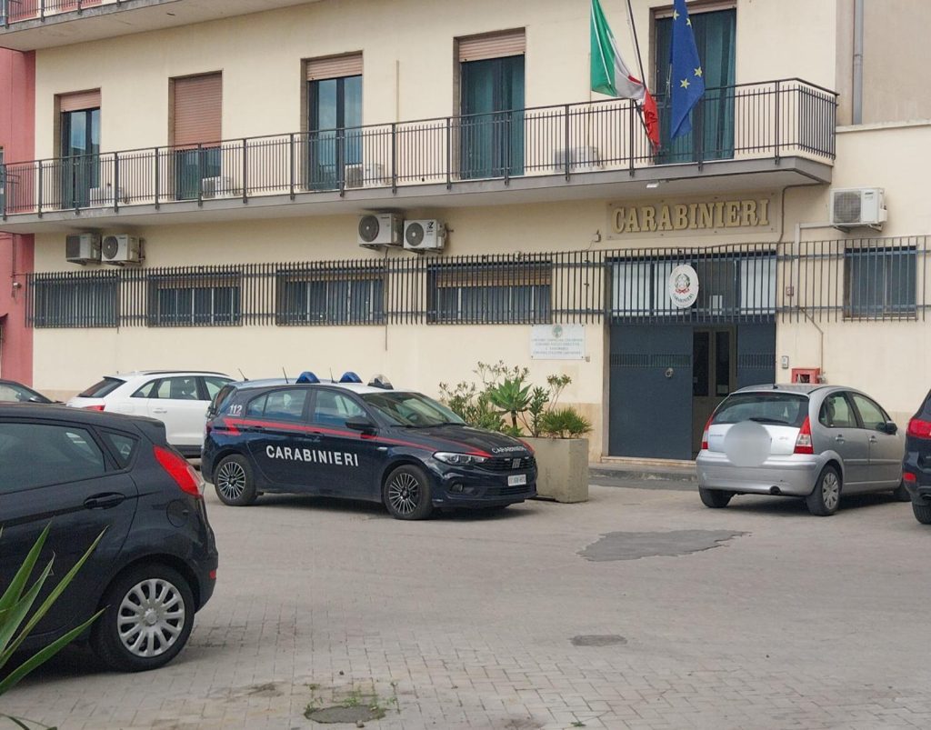 Paternò, accoltellamento nella notte: 36enne ferito in via G. B. Nicolosi. Non è in pericolo di vita