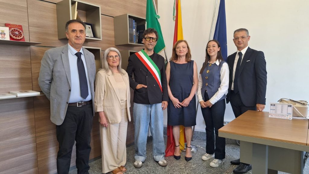Bronte, giura la nuova Giunta municipale. Il sindaco Gullotta: “Profonderemo ogni energia per la comunità”
