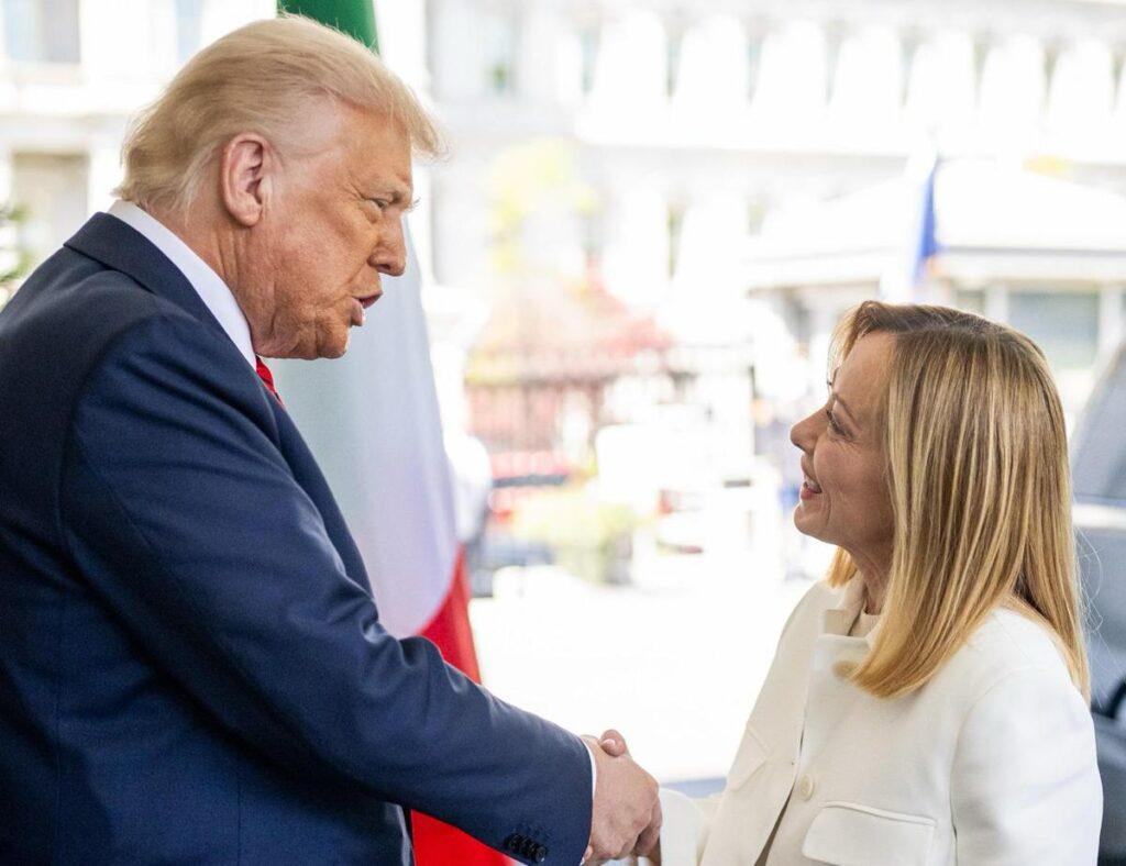 Trump-Meloni, tra post-verità e narcisismo: il ruolo della stampa nell'era dell'insulto