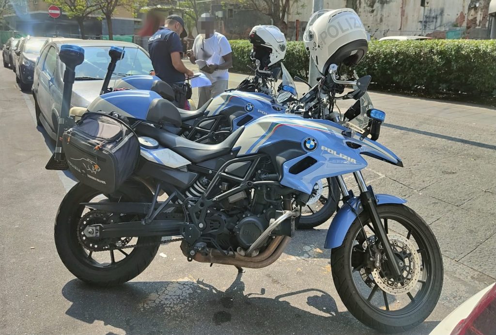Catania, fornisce nome falso per coprire l'evasione: 34enne in manette