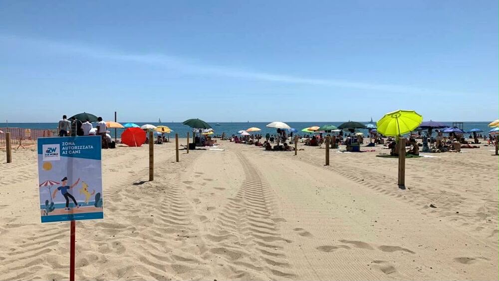 Catania, pensionato di 73 anni muore annegato alla spiaggia della Plaia: malore in acqua dopo il pasto