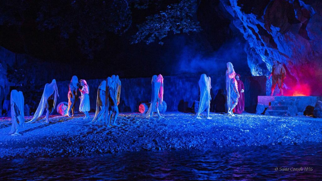 Gole dell'Alcantara, l'Inferno di Dante fa il tutto esaurito: "Così la Sicilia riparte dalla sua bellezza"