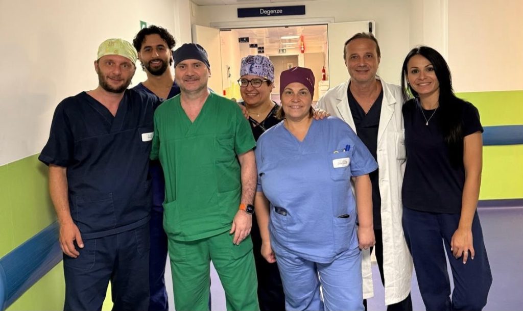Cardiologia d'avanguardia ad Acireale: impiantato defibrillatore sottocutaneo su un giovane paziente di 32 anni