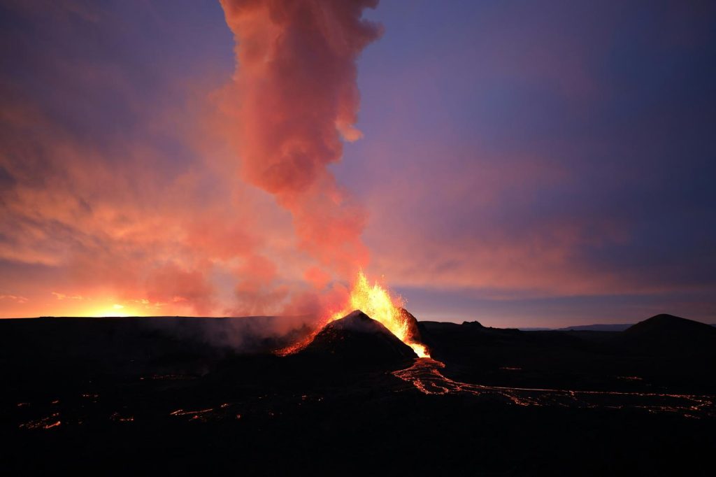 Etna, l'intrusione che si fermò: studio Ingv svela perché il magma del 2008 non arrivò a Randazzo