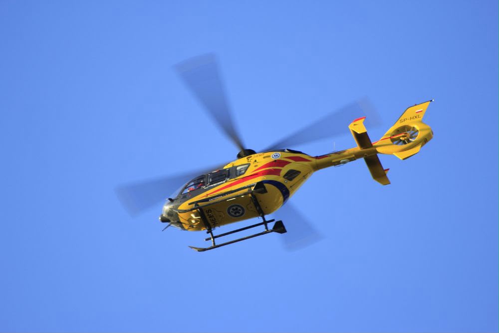 Adrano, grave ciclista 61enne investito: pirata della strada fugge dopo lo schianto a Ponte Maccarrone