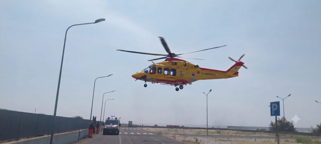 Ragalna, precipita dalle scale durante i lavori: 72enne in prognosi riservata