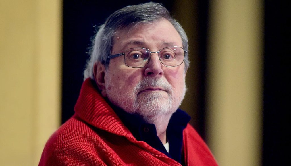 L'ultimo saluto a Guccini: il mondo della musica e delle istituzioni si stringe in un abbraccio unanime al "Maestro"