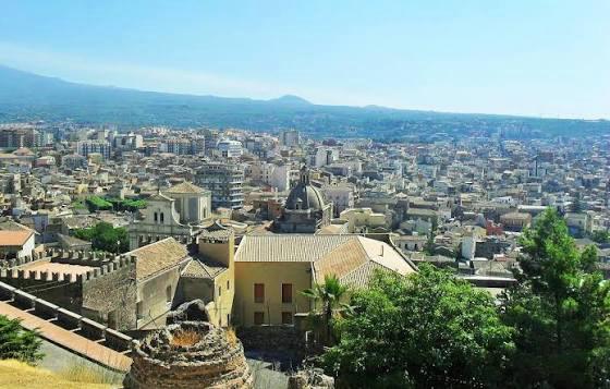 Paternò istituisce il 'Premio Rocca Normanna' per i cittadini illustri nel mondo