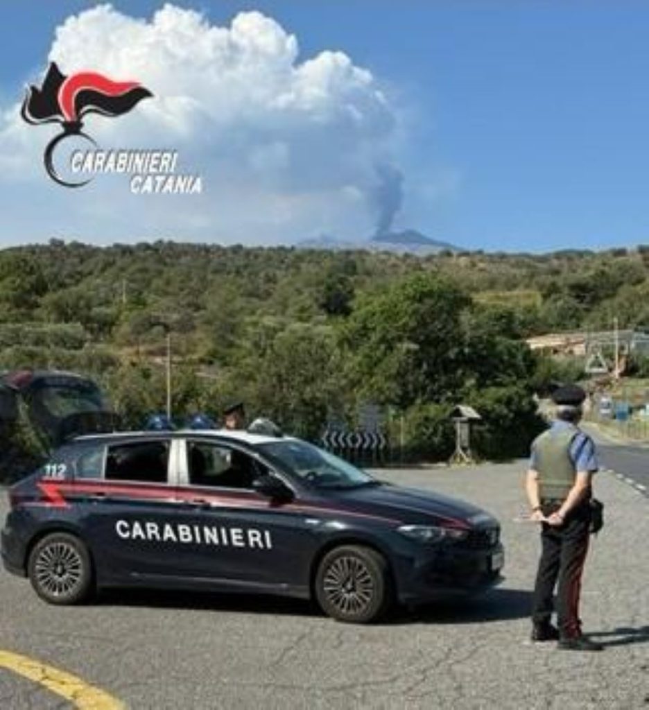 Bronte, controlli a tappeto: 35 identificati, un 23enne senza patente e tre senza assicurazione