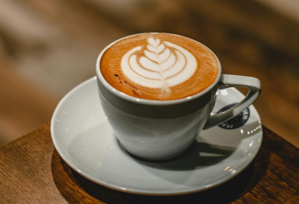 Caffè, l'Italia si divide: Bolzano regina dei rincari (1,51 €), Messina la più economica (1,06 €)