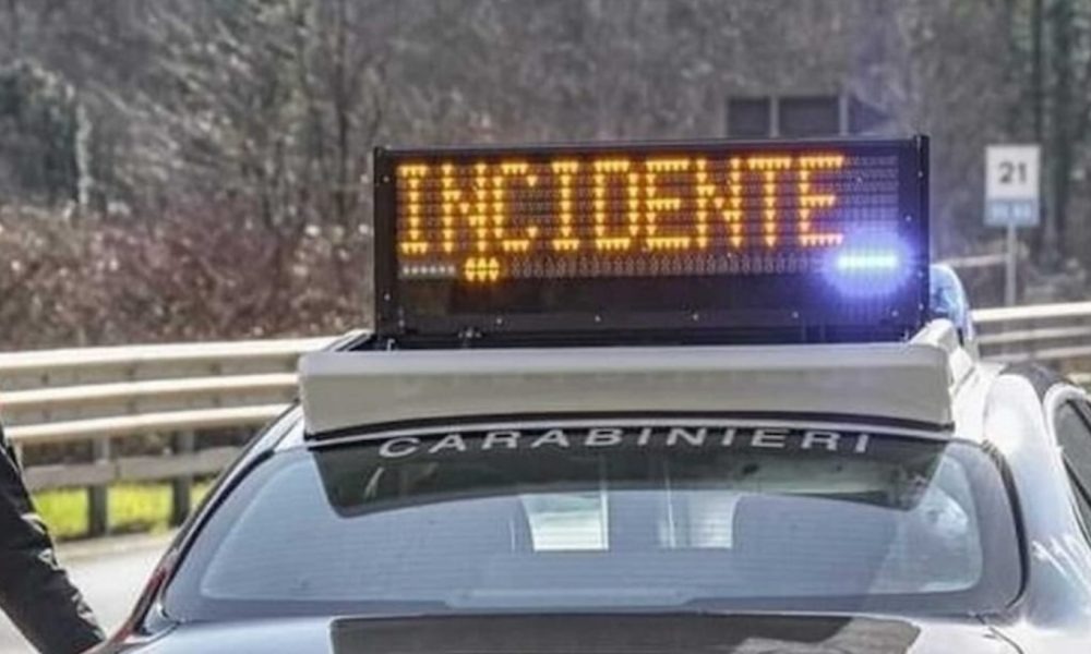 Mascali, violento scontro tra scooter e bici sulla Statale 114: grave ciclista di 55 anni trasferito al Cannizzaro, ferito anche un 17enne