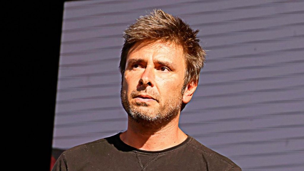Di Battista ricoverato in gravi condizioni a Cuba: pronto l'aereo sanitario per il rientro. La politica si stringe intorno a lui