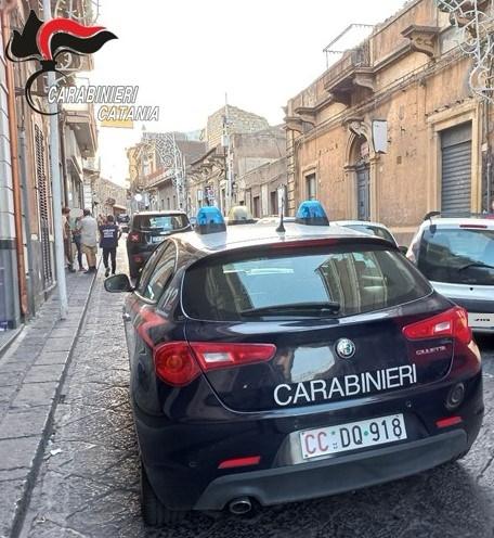 S. M. di Licodia, 57enne cade da tre metri mentre lavora a un impianto elettrico: denunciato il proprietario dell'immobile