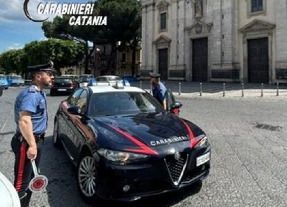 Paternò, fermato con 44 dosi tra cocaina e crack: 26enne denunciato