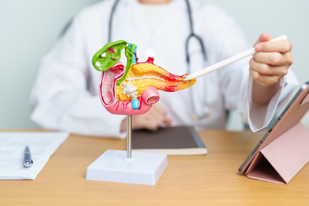 Tumore al pancreas, Aiom chiede l'uso compassionevole del farmaco che raddoppia la sopravvivenza