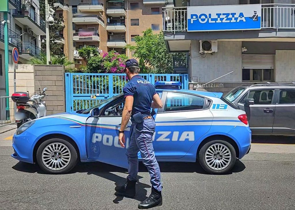 Catania, a Ognina svaligia sei vetture nel giro di pochi minuti: denunciato 42enne